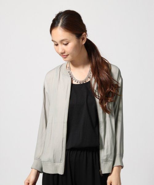 GLOBAL WORK（グローバルワーク）の「サテンリブブルゾン（ジャケット/アウター・レディース・ブラック19/グレージュ51・Ｓ/Ｍ/Ｌ）」の2枚目の写真