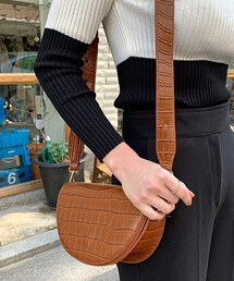 DHOLIC | 2WAY肩押しハーフムーンバッグ(ショルダーバッグ)