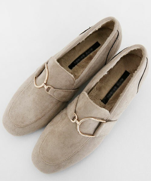 DHOLIC(ディーホリック)の「Dリングローファー(ローファー・レディース・ベージュ/ブラック・225/230/235/240/245/250)」の1枚目の写真