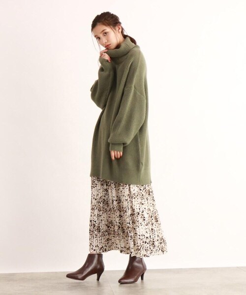 OZOC（オゾック）の「ハイウエストワッシャープリーツスカート（スカート・レディース・ブラック(119)/オフホワイト(103)/ブラック(219)/ナチュラル(050)・38(M)）」の12枚目の写真