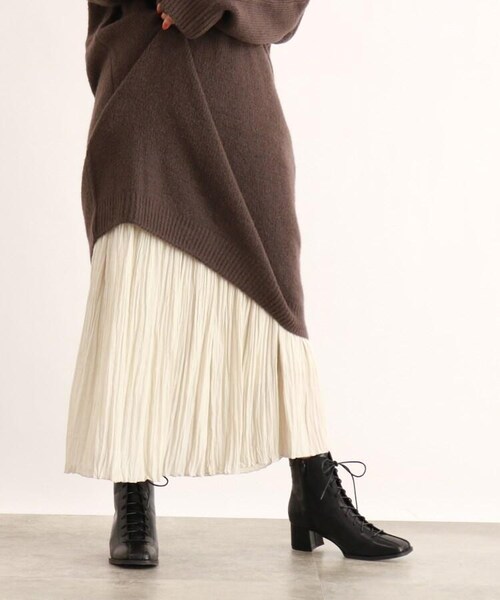 OZOC（オゾック）の「ハイウエストワッシャープリーツスカート（スカート・レディース・ブラック(119)/オフホワイト(103)/ブラック(219)/ナチュラル(050)・38(M)）」の4枚目の写真