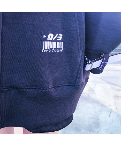 STORES.jp(ストアーズドットジェーピー)の「D/3 / NIGHT VISION ビッグパーカーver2,0 / ブラック(パーカー・その他)」の6枚目の写真