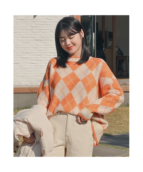 HOTPING(ホッピン)の「アーガイルチェックパターンルーズニット(ニット/セーター・レディース・Green/Orange/Pink・フリーサイズ)」の3枚目の写真