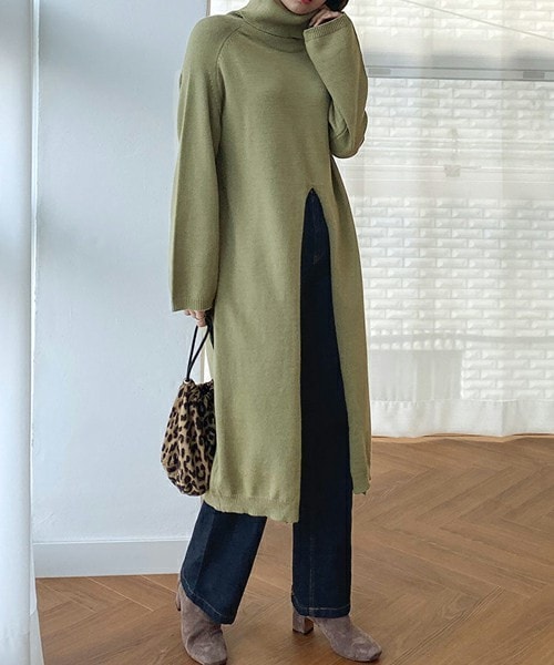 DHOLIC（ディーホリック）の「ディープスリットロングニット（ニット/セーター・レディース・ホワイト/グリーン/ブラック・FREE）」の3枚目の写真