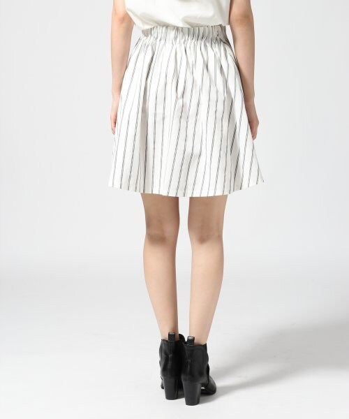 LOWRYS FARM（ローリーズファーム）の「アソートガラボリュームスカート（スカート・レディース・ホワイトストライプ/カモフラ/ネイビーストライプ・Ｆ）」の5枚目の写真