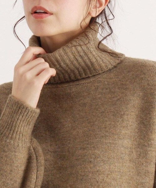 OZOC（オゾック）の「[洗える]もちもちスリット入りニットワンピース（ワンピース/ドレス・レディース・アイボリー(004)/ナチュラル(050)/キャメル(027)/ディープグレー(015)・38(M)）」の12枚目の写真