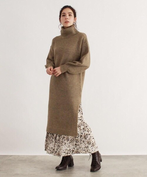 OZOC（オゾック）の「[洗える]もちもちスリット入りニットワンピース（ワンピース/ドレス・レディース・アイボリー(004)/ナチュラル(050)/キャメル(027)/ディープグレー(015)・38(M)）」の17枚目の写真