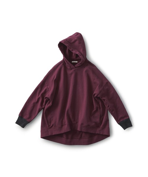 and myera(アンド マイラ)の「and myera ベーシックじゃないパーカー〈ボルドー〉(レディースファッション > トップス > パーカー・トレーナー・レディース・レッド・(身幅68/総丈78cm)/(身幅71/総丈78cm)/(身幅65/総丈78cm)/(身幅62/総丈78cm))」の1枚目の写真