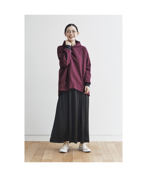 and myera(アンド マイラ)の「and myera ベーシックじゃないパーカー〈ボルドー〉(レディースファッション > トップス > パーカー・トレーナー・レディース・レッド・(身幅68/総丈78cm)/(身幅71/総丈78cm)/(身幅65/総丈78cm)/(身幅62/総丈78cm))」の11枚目の写真