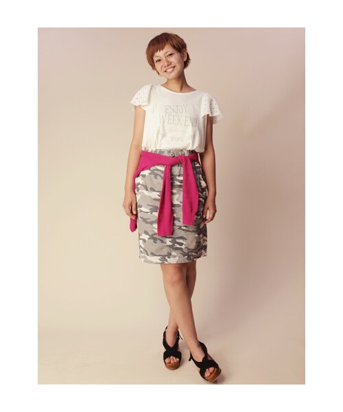 w closet（ダブルクローゼット）の「迷彩タイトスカート（パンツ・レディース・カーキ/Lグレー・FREE）」の10枚目の写真