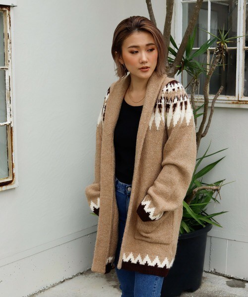 Auntie Rosa Holiday（アンティローザホリデー）の「ノルディックロングガウン/ウールブレンド（カーディガン/ボレロ・レディース・ブラウン/ホワイト/ベージュ・FREE）」の3枚目の写真