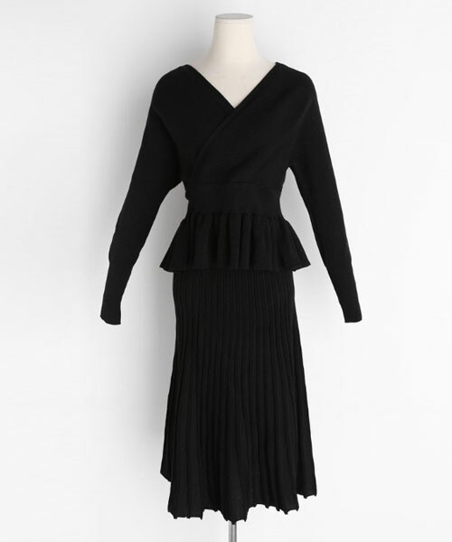 DHOLIC（ディーホリック）の「ペプラムニット&スカートSET（アンサンブル・レディース・ベージュ/ブラック・FREE）」の2枚目の写真