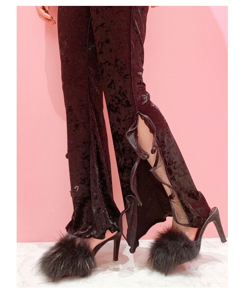 lilLilly（リルリリー）の「ベロアフリルパンツ（パンツ・レディース・PINK/RED/BLACK・FREE）」の9枚目の写真