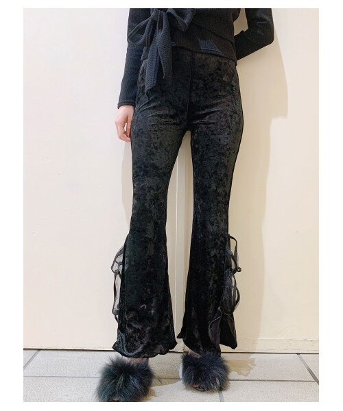 lilLilly（リルリリー）の「ベロアフリルパンツ（パンツ・レディース・PINK/RED/BLACK・FREE）」の7枚目の写真