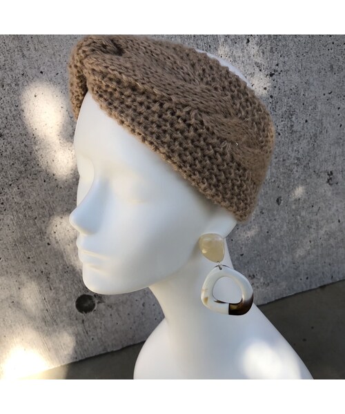 copine（コピン）の「コーデの主役！マーブル柄アクリル大ぶりピアス(2color)【クリックポスト対象商品】（ピアス（両耳用）・レディース・その他）」の3枚目の写真