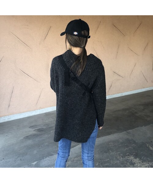 copine(コピン)の「再々入荷!ゆるっと可愛いオーバーサイズ!プチハイネック裾スリットざっくりニット(3color)(ニット/セーター・レディース・その他)」の4枚目の写真