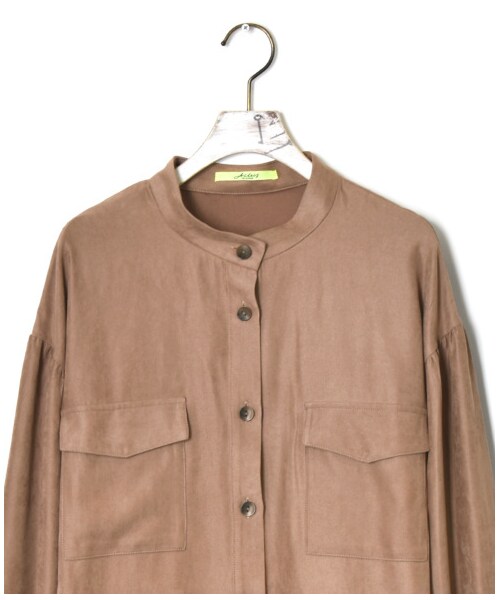 w closet(ダブルクローゼット)の「【Alley】スタンドカラーフラップポケットBIGシャツ(トップス・レディース・Lベージュ/サックス/グレージュ・FREE/M/L)」の8枚目の写真