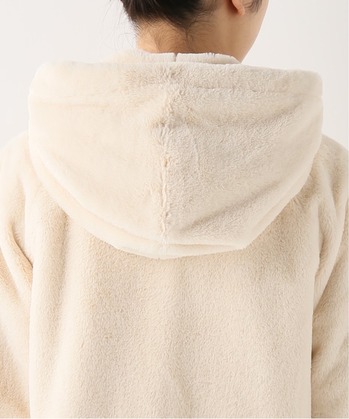Charles Chaton（シャルルシャトン）の「eco fur hoodie coat