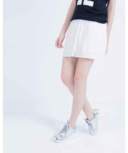 MEIER.Q（マイヤーキュー）の「SHIRT STYLE SHORTS（パンツ・レディース・白・S/M/L）」の4枚目の写真