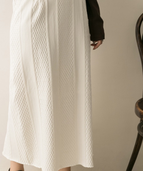 URBAN RESEARCH（アーバンリサーチ）の「羅紋緹花棉質裙（スカート・レディース・象牙白/卡其綠・FREE）」の5枚目の写真