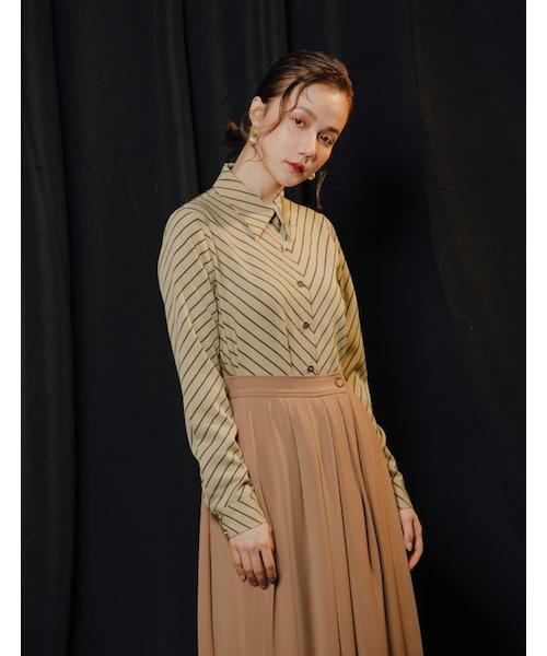 Marjorie（マージョリー）の「驟雨紛落，拼接條紋造型釦襯衫（トップス・レディース・綠/白・S/M）」の12枚目の写真