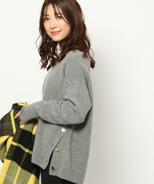 BARNYARDSTORM（バンヤードストーム）の「AQUAサイドボタンVニット