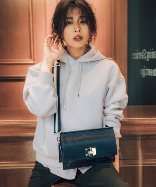 BARNYARDSTORM（バンヤードストーム）の「ウォレットフラップショルダーＭ（バッグ・ゼブラ/オフホワイト/ブラック/キャメル/レオパード）」の3枚目の写真