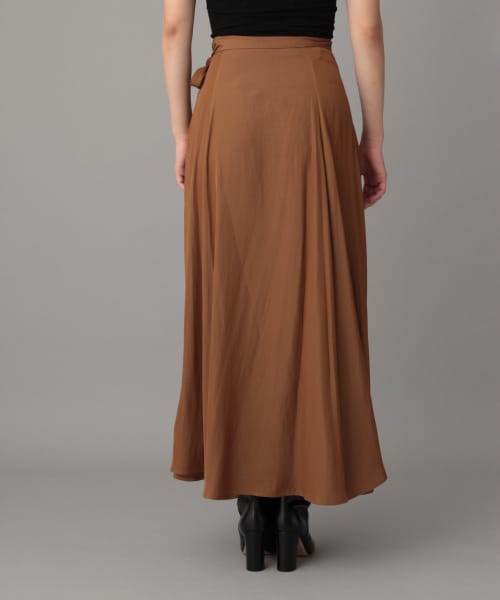 ⭕最終価格⭕Chaos ベージュ ラップスカート　ハイウエスト Chaos（カオス）の「Chaos(カオス)/ジェラサテンラップ ロングフレアー