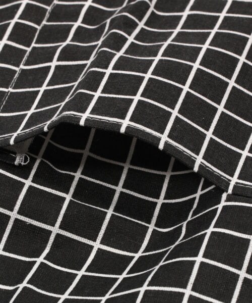 LAKOLE（ラコレ）の「ウィンドウペンチェック柄エプロン（食器/キッチン・ホワイト()/ブラック()/ブラウン()）」の8枚目の写真