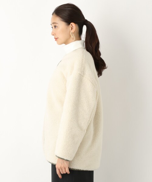 LEPSIM(レプシィム)の「リバーライトボアコート(ジャケット/アウター・キナリ×カーキ/グレージュ×ブラック/ブラウン×キャメル)」の21枚目の写真