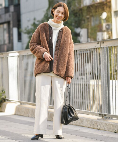 LEPSIM(レプシィム)の「リバーライトボアコート(ジャケット/アウター・キナリ×カーキ/グレージュ×ブラック/ブラウン×キャメル)」の15枚目の写真