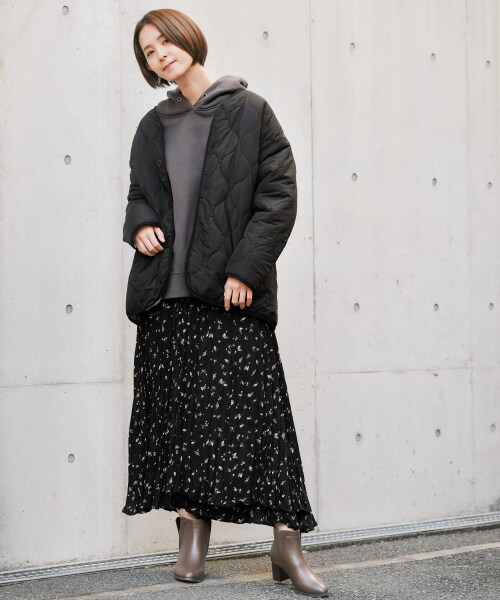 LEPSIM(レプシィム)の「リバーライトボアコート(ジャケット/アウター・キナリ×カーキ/グレージュ×ブラック/ブラウン×キャメル)」の13枚目の写真