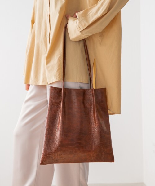 LOWRYS FARM（ローリーズファーム）の「ＦＬトートＢＡＧ（バッグ・アイボリー/ブラック/ブラウン）」の3枚目の写真