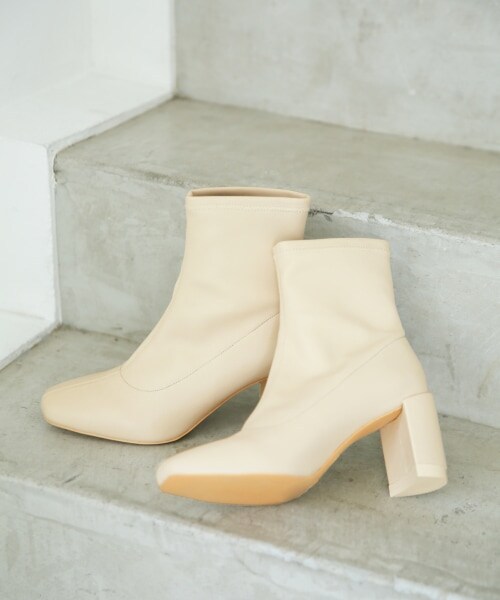 LOWRYS FARM（ローリーズファーム）の「ストレッチヒールブーツ（シューズ・アイボリー/ブラック/ブラウン/オブリークトゥアイボリー/オブリークトゥブラック/オブリークトゥブラウン）」の19枚目の写真