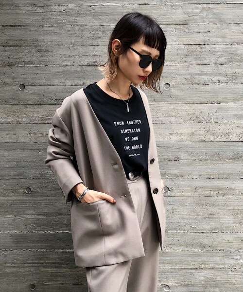 PAGEBOY（ページボーイ）の「セットアップノーカラージャケット【25番色のみWEB限定カラー】（ジャケット/アウター・グレージュ/チャコールグレー/【WEB限定】ピンク/ブラウン）」の11枚目の写真