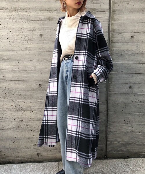 PAGEBOY（ページボーイ）の「ＢＩＧチェックステンカラーコート（ジャケット/アウター・ブラック/ダークブラウン/ネイビー）」の4枚目の写真