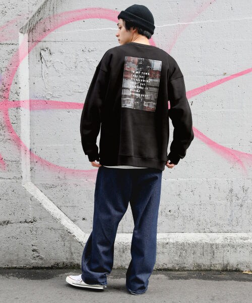 RAGEBLUE（レイジブルー）の「両面起毛ビッグスウェットプリントクルー（トップス・ブラウン系）」の3枚目の写真