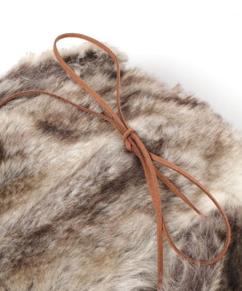 studio CLIP(スタディオクリップ)の「フェイクファーパイロットハット(帽子・グレー/ブラウン)」の8枚目の写真