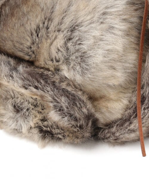 studio CLIP(スタディオクリップ)の「フェイクファーパイロットハット(帽子・グレー/ブラウン)」の9枚目の写真