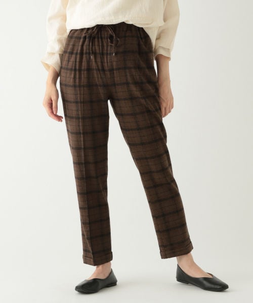 studio CLIP(スタディオクリップ)の「リネンレーヨン起毛ストレッチパンツ(パンツ・チェックブラウン/チェックネイビー/ブラック/ベージュ)」の1枚目の写真