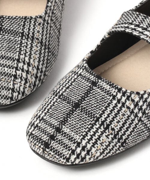 studio CLIP(スタディオクリップ)の「ワンストラップパンプス(シューズ・グレー/ブラック)」の8枚目の写真