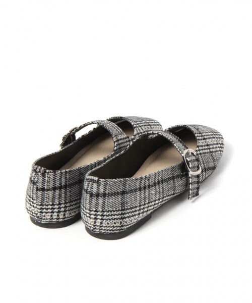 studio CLIP(スタディオクリップ)の「ワンストラップパンプス(シューズ・グレー/ブラック)」の6枚目の写真