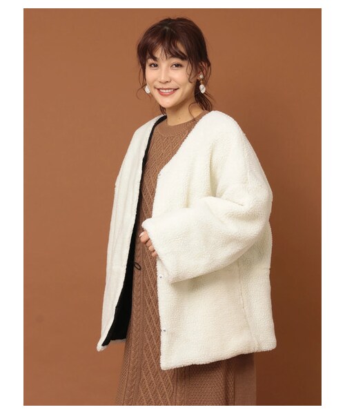 Green　Parks（グリーンパークス）の「Petit Fleur リバーシブルボアジャケット（ジャケット/アウター・ブラック/カーキ・M）」の5枚目の写真