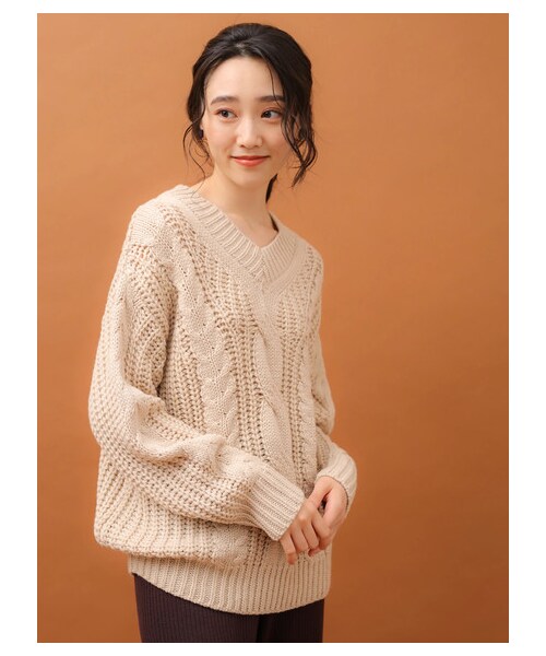 Green　Parks（グリーンパークス）の「ざっくりニットプルオーバー（トップス・ボルドー/ライトベージュ/ネイビー・F）」の17枚目の写真