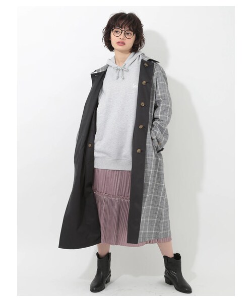 E hyphen world gallery（イーハイフンワールドギャラリー）の「【Special Price】Lee ウラケ ロゴパーカー（トップス・オフホワイト/杢グレー/チャコールグレー/ベージュ・F）」の2枚目の写真