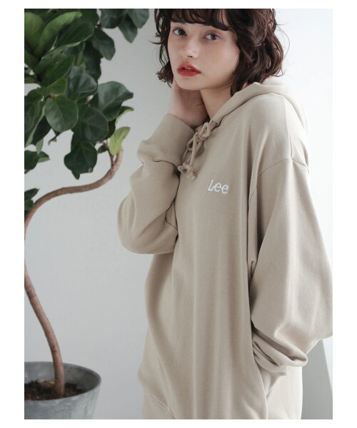 E hyphen world gallery（イーハイフンワールドギャラリー）の「【Special Price】Lee ウラケ ロゴパーカー（トップス・オフホワイト/杢グレー/チャコールグレー/ベージュ・F）」の13枚目の写真