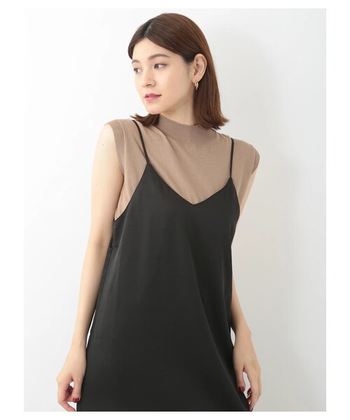 YECCA VECCA（イェッカヴェッカ）の「【Special Price】【WEB限定プライス】サテンキャミワンピース（ワンピース/ドレス・ブラック/ベージュ/マスタード・F）」の2枚目の写真