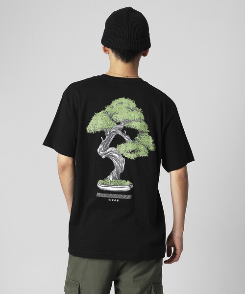 VANQUISH（ヴァンキッシュ）の「BONSAI wabi-sabi クルーネックTシャツ