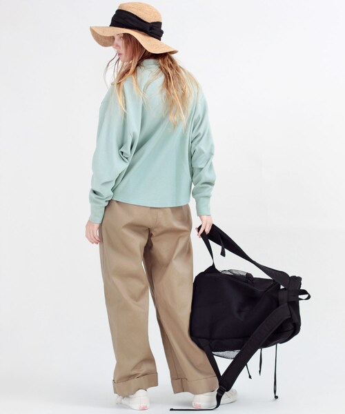 RNA-N（アールエヌエーエヌ）の「M1068 ダンボールニットスキッパートレーナー（トップス・レディース・ライトグレー/グレーブラウン/ミント）」の17枚目の写真