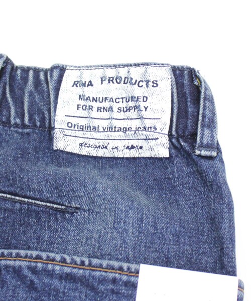 RNA-N（アールエヌエーエヌ）の「R3655 イージールーズデニム（パンツ・レディース・オールド加工）」の13枚目の写真